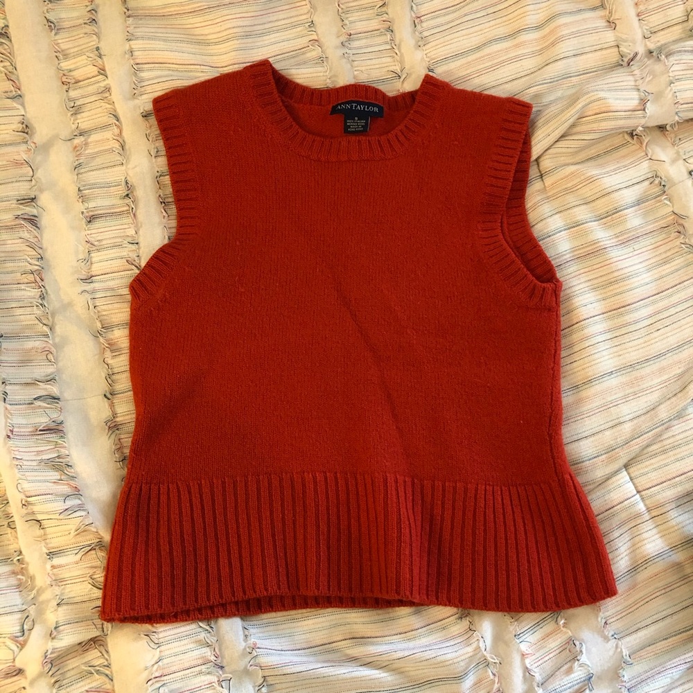 ANN TAYLOR ITALIAN WOOL SWEATER